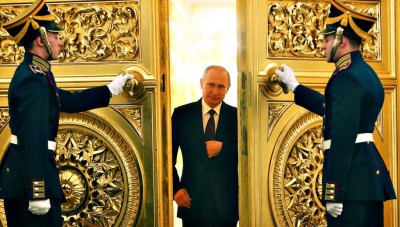 بوتين يؤكد عزمه الترشح لولاية رئاسية ثالثة على التوالي