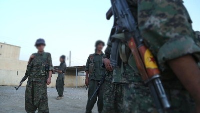 الوحدات الكردية تقطع الخبز عن النظام السوري في المربع الأمني بالحسكة