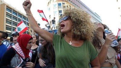 لبنان .. استمرار المظاهرات مع تردي الأوضاع المعيشية