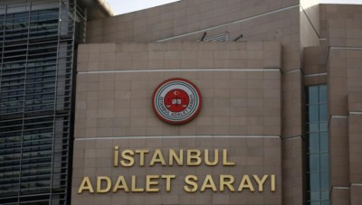 القضاء التركي يحاكم سورياً اقتلع أظافر طفله وأطفأ السجائر على جسده بإسطنبول 