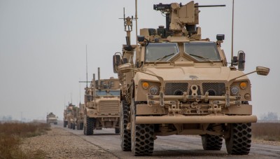 US forces enter 50 vehicles loaded with military equipment to reinforce their bases in Al-Hasaka countryside