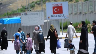 كاتبة تركية: اللاجئون كبش الفداء  لكل المشاكل واستهدافهم يرتبط بالأزمات الاقتصادية