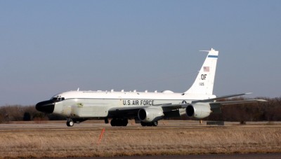 طائرة أمريكية تستطلع منظومات إس-300 الروسية بسوريا
