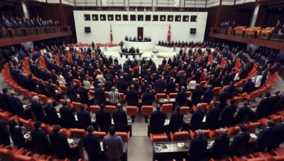البرلمان التركي يدين قراري مجلس النواب الأمريكي تجاه تركيا