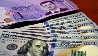 هبوط كبير في سعر الليرة السورية أمام الدولار الأمريكي في إدلب ودمشق