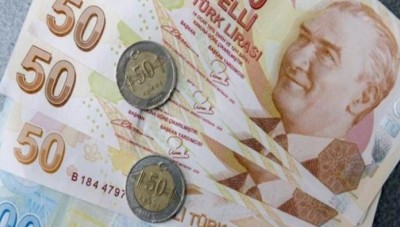 هبوط قياسي لليرة التركية أمام الدولار