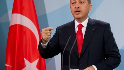 أردوغان: إيران والمقاتلين الأكراد وداعش يدعمون نظام الأسد