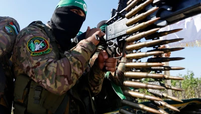 الحكومة السورية تسعى لضبط السلاح الفلسطيني بوساطة حماس
