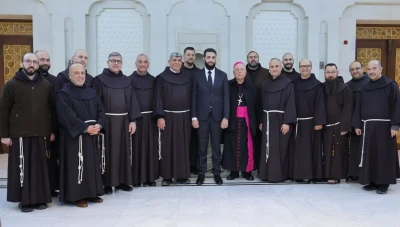 القائد العام للإدارة السورية الجديدة يلتقي وفدًا من الطائفة المسيحية في دمشق