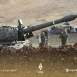 إسرائيل تُخطط لنقل أسلحة إلى الحدود مع لبنان استعدادًا لضربة ضد حزب الله