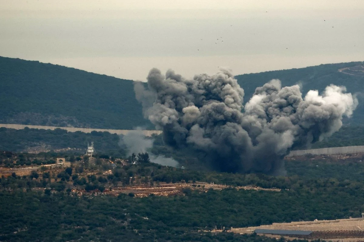 اشتعال حرائق واشتباكات على الحدود بين إسرائيل ولبنان