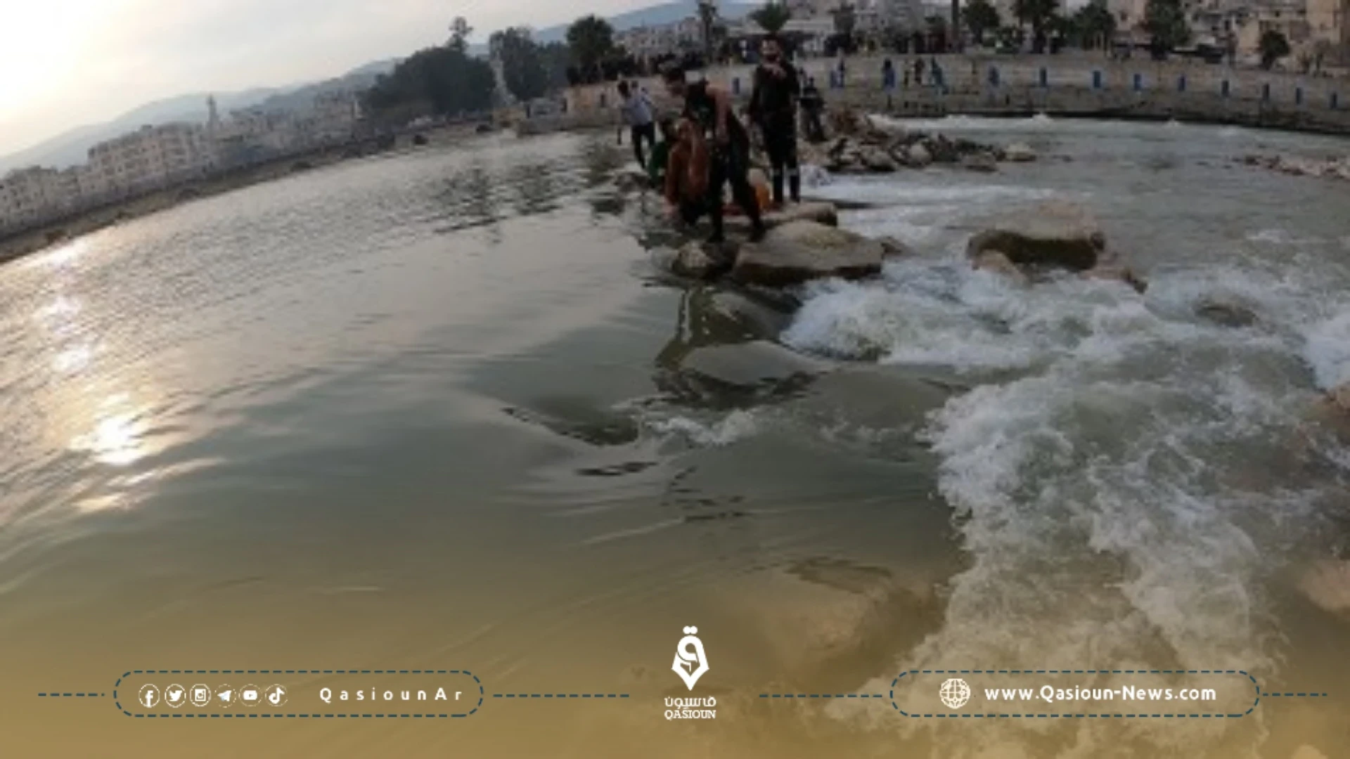 إنقاذ طفلين من الغرق بنهر العاصي جسر الشغور في إدلب
