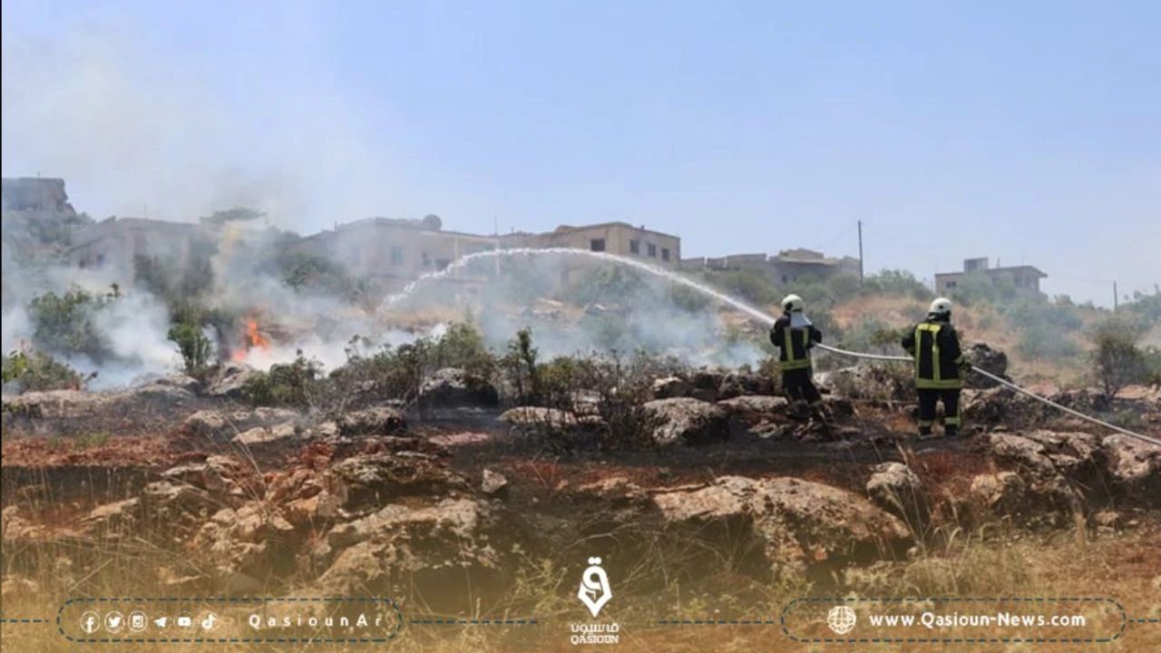 خلال شهر .. إخماد 500 حريق في الشمال السوري