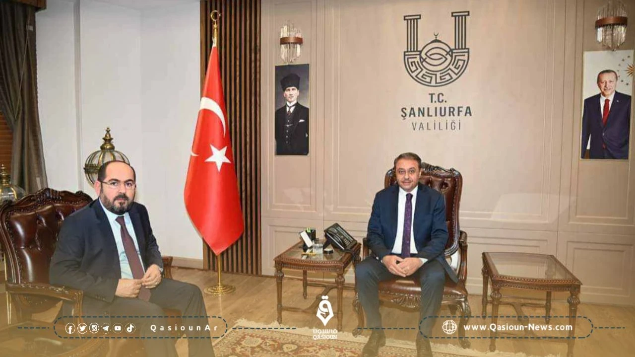 رئيس الحكومة المؤقتة يجتمع مع محافظ شانلي أورفة لمناقشة أوضاع السوريين